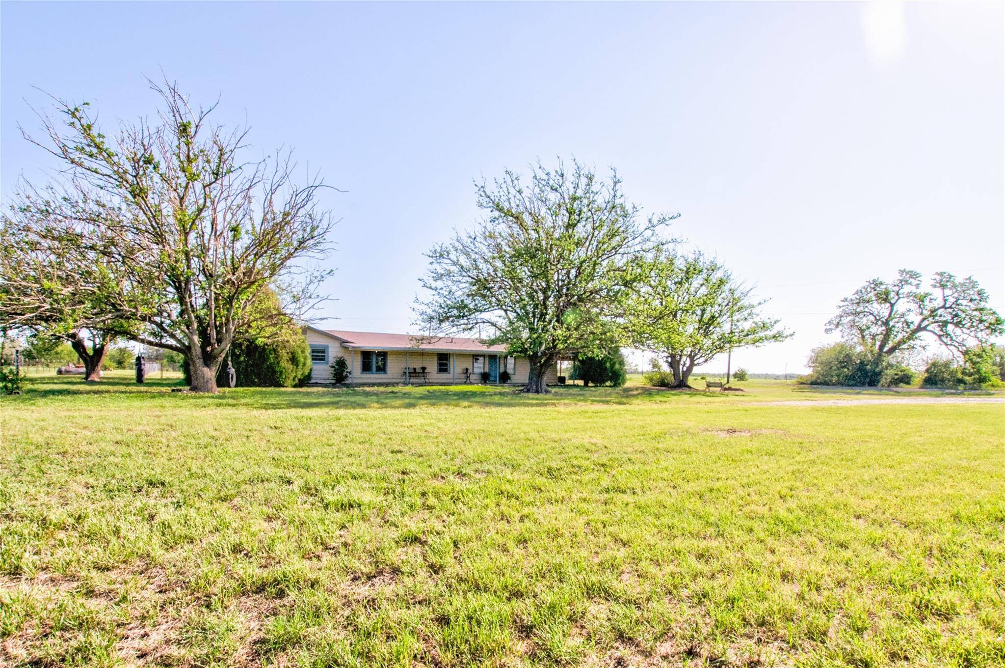 Clyde, TX 79510,8004 County Road 254