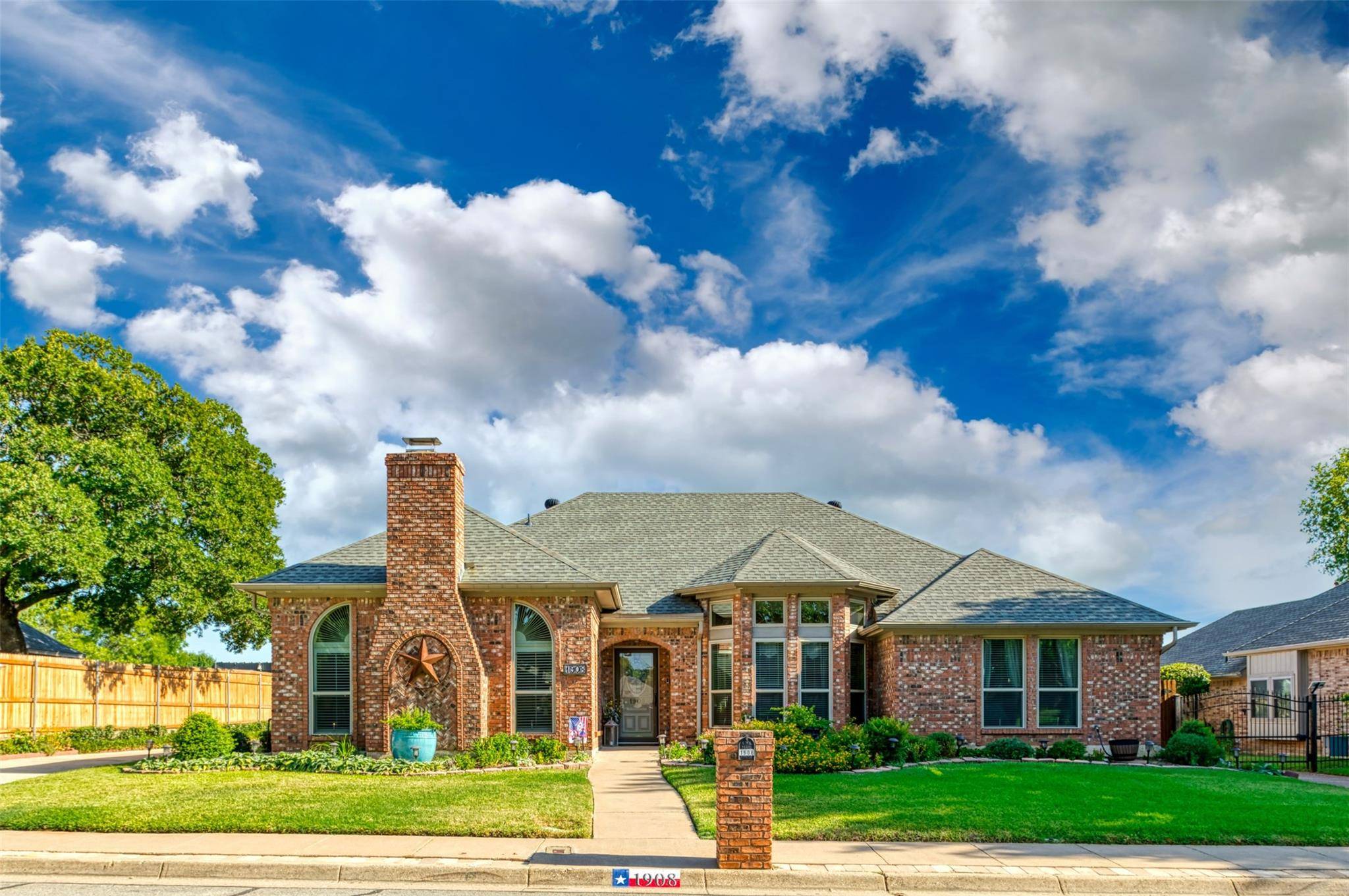 Arlington, TX 76017,1908 Wimbledon Drive