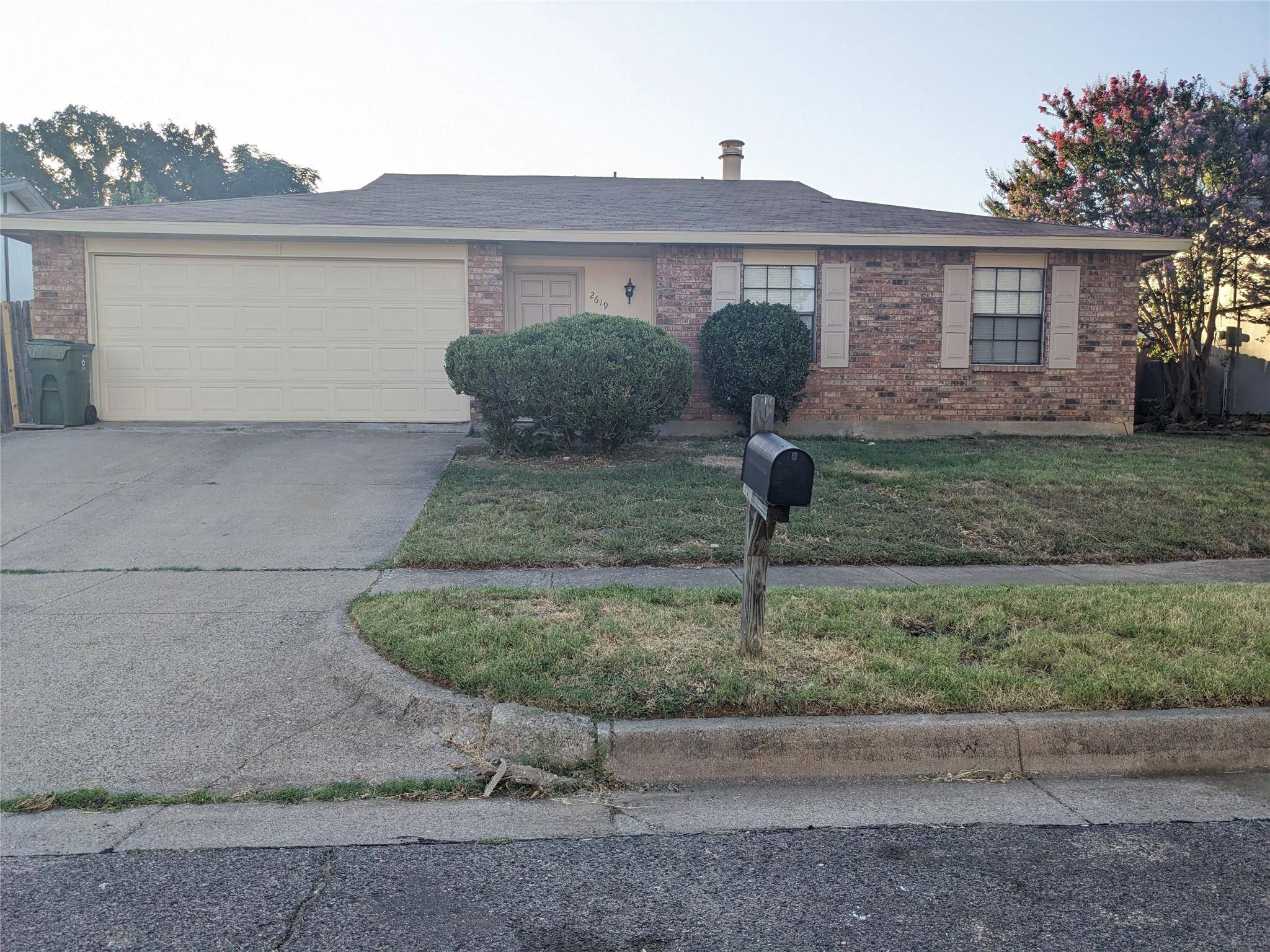 Arlington, TX 76016,2619 Meadowview Drive