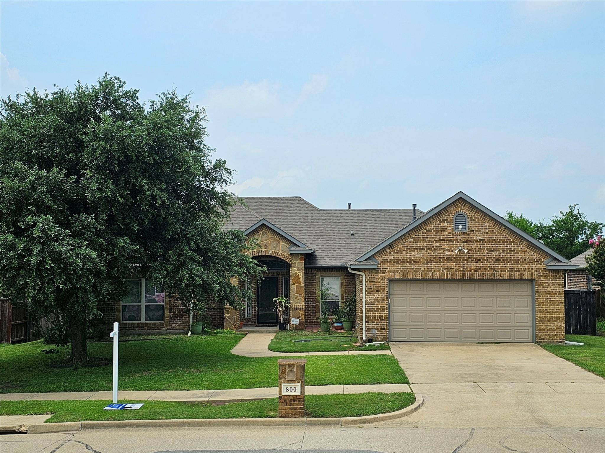 Ennis, TX 75119,800 Woodcrest Drive