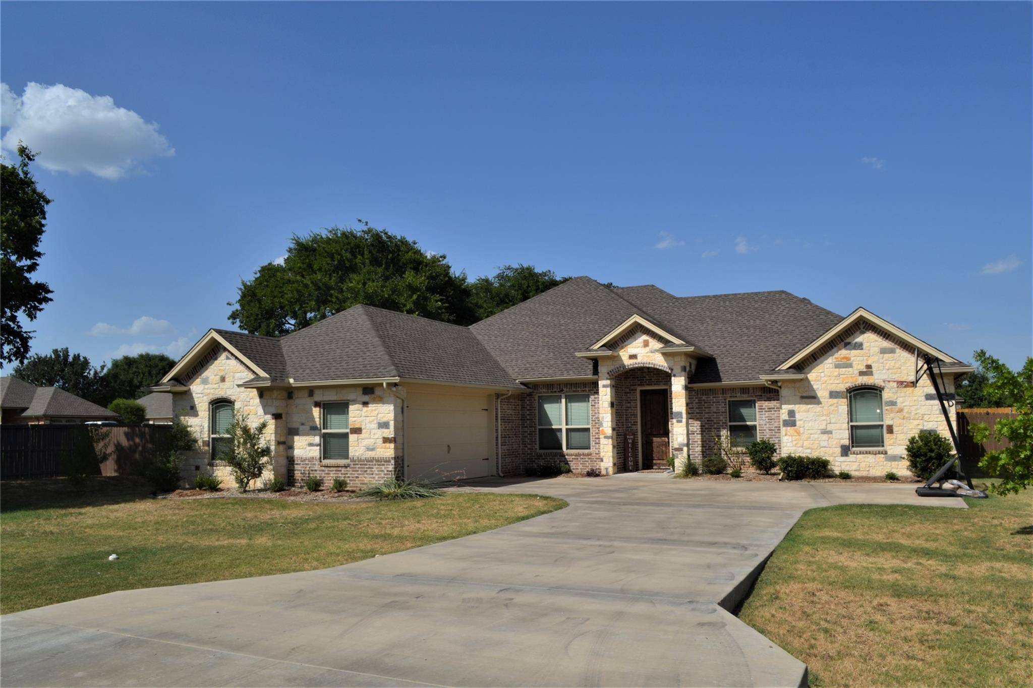 Granbury, TX 76049,3101 Arrow Creek Drive