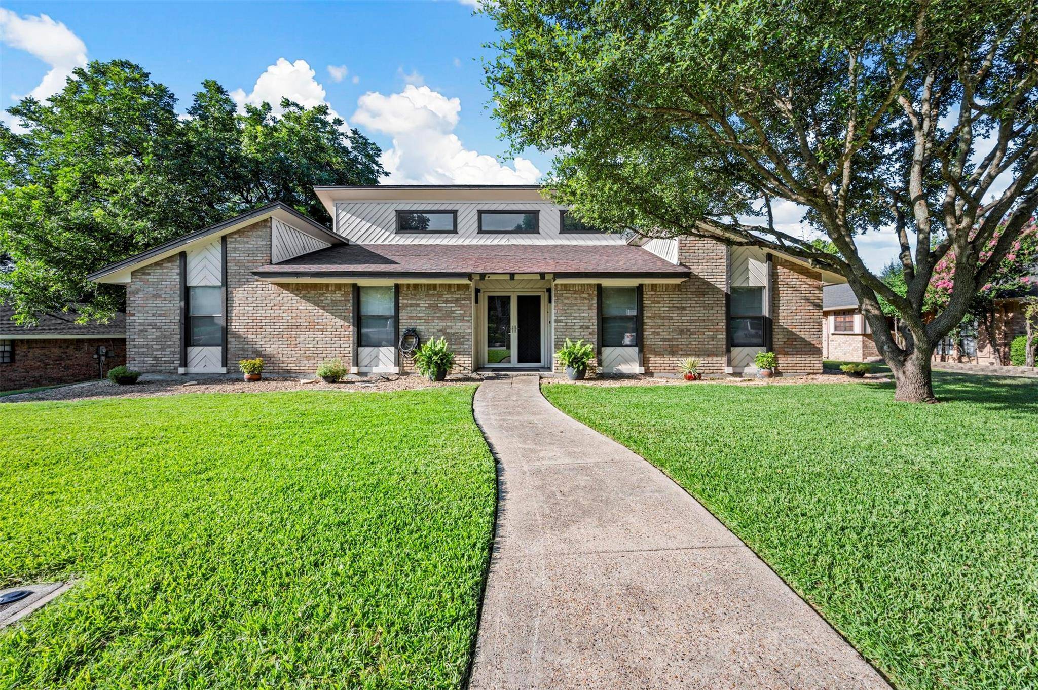 Desoto, TX 75115,544 Sapling Way