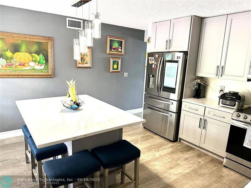 Tamarac, FL 33321,8750 Azalea Ct #105