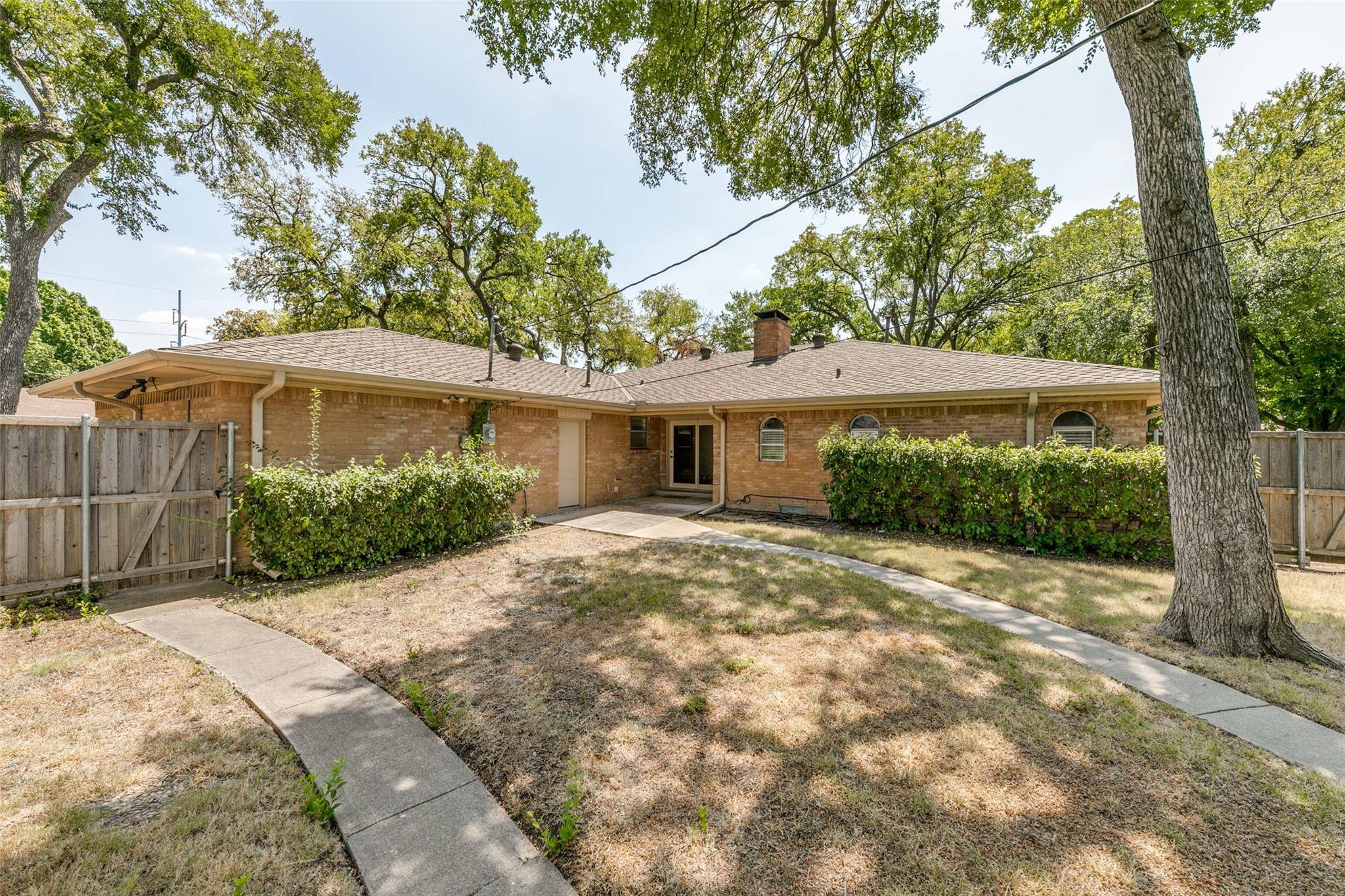 Dallas, TX 75227,5861 Marview Lane