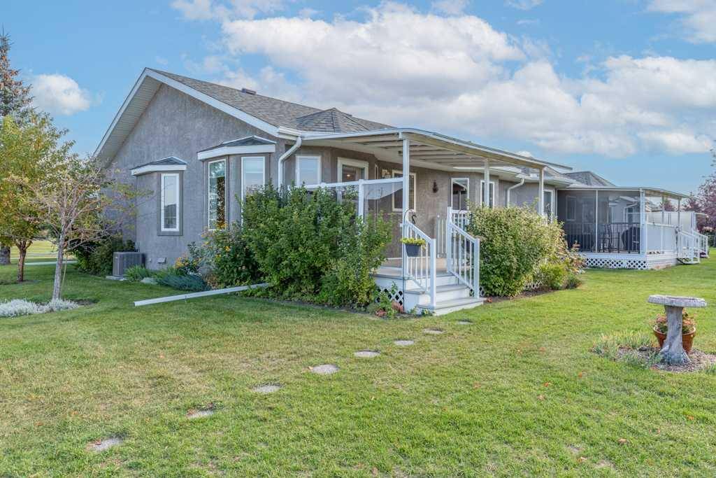 High River, AB T1V 1X3,1723 Riverside DR NW