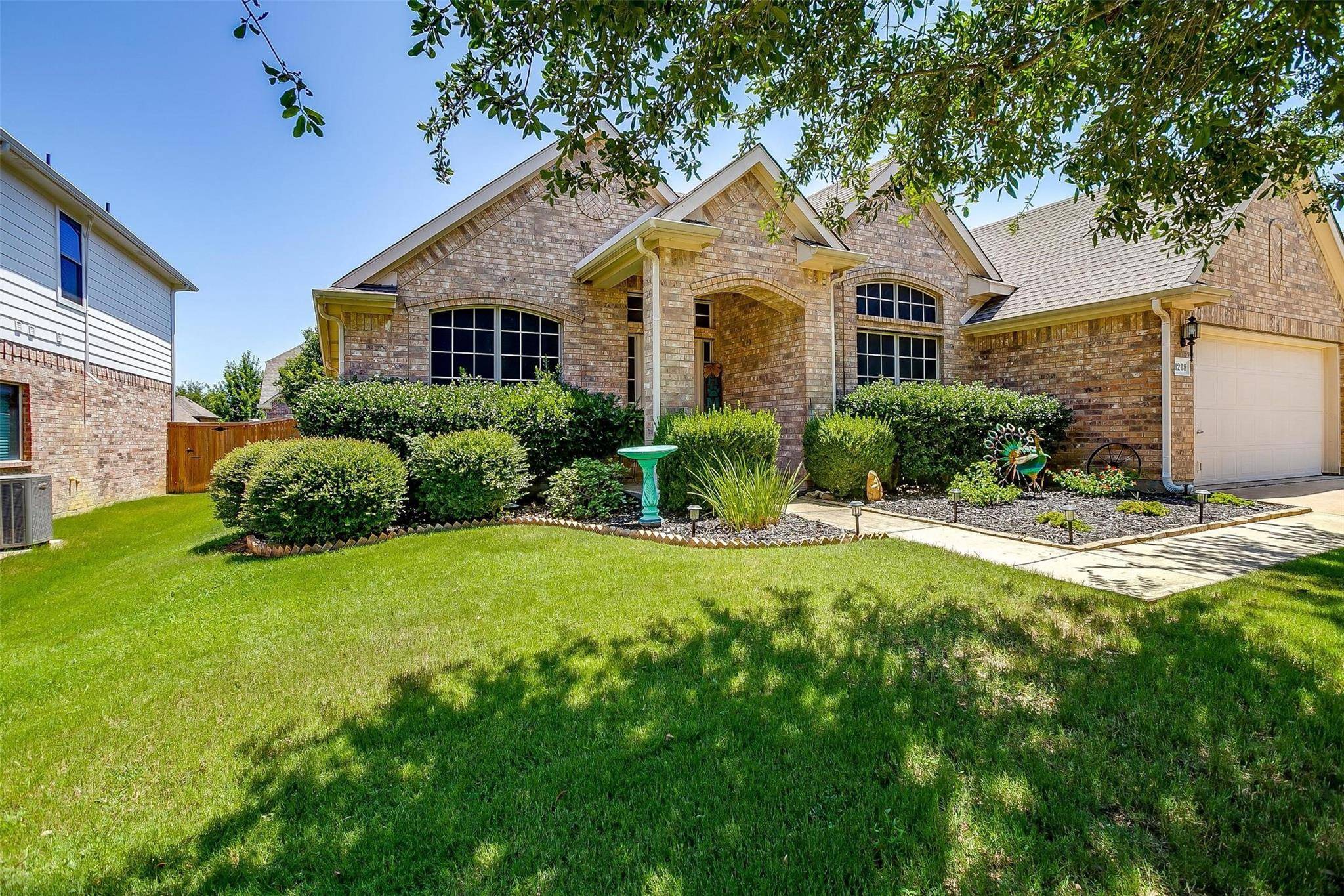 Burleson, TX 76028,1208 Berkeley Drive