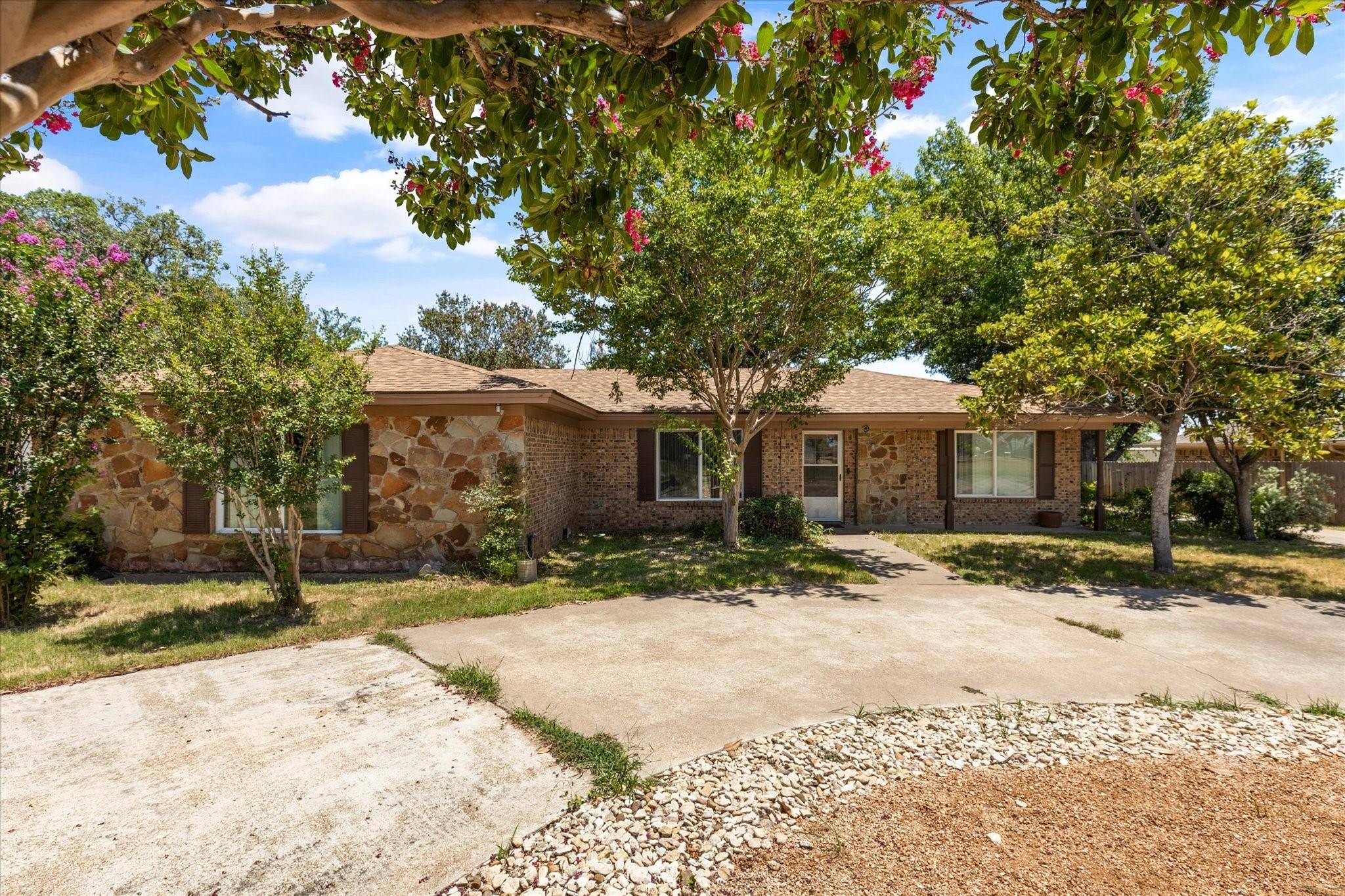 Granbury, TX 76049,2615 W Highland Drive