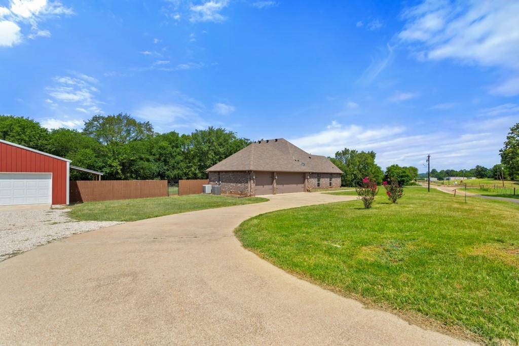 Bullard, TX 75757,1859 CR 3601