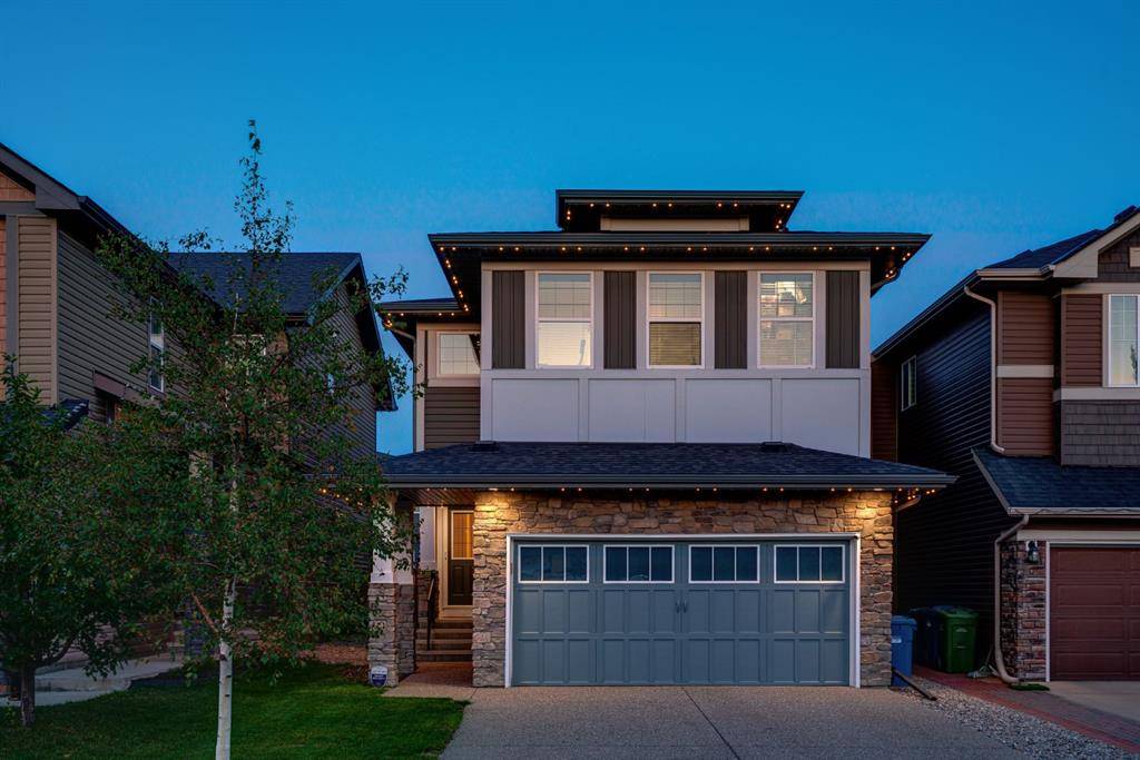 Calgary, AB T3H 0S7,18 Cougar Ridge Rise SW