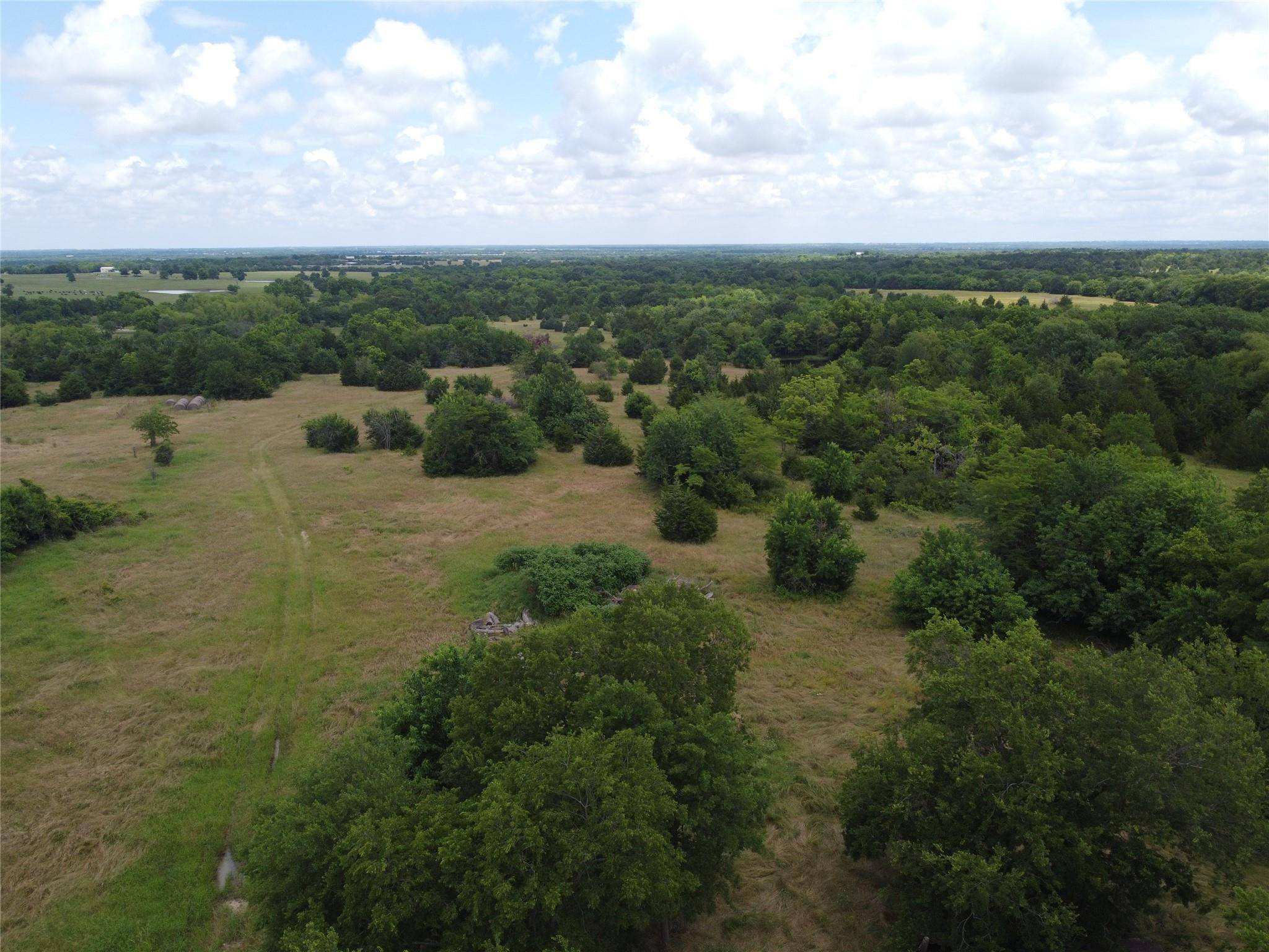 Celeste, TX 75423,10 ac Fm 1566