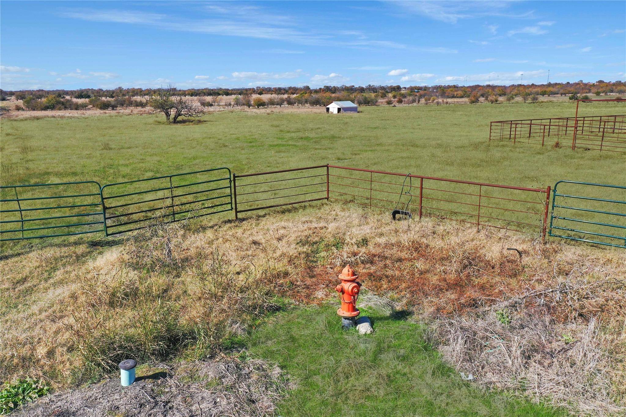 Celeste, TX 75423,402 Deer Lane