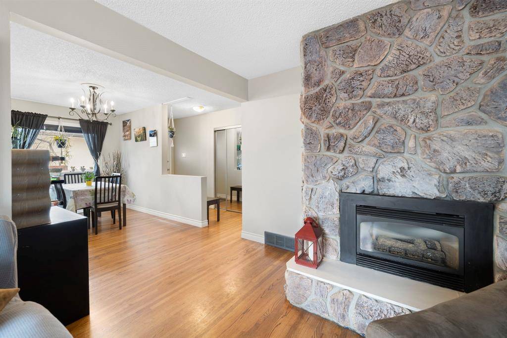 Calgary, AB T3E 5P5,75 Montrose CRES NE