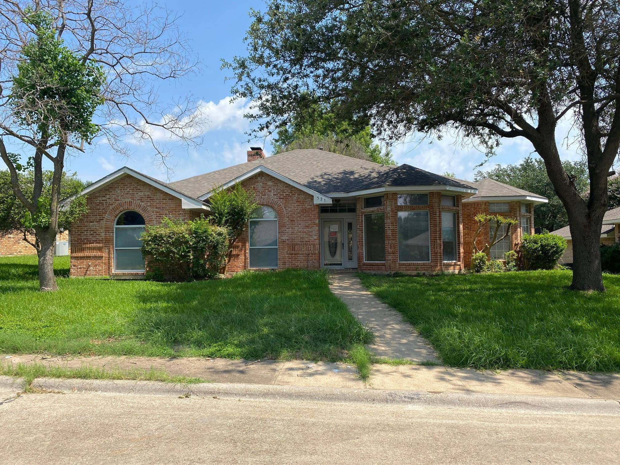 Desoto, TX 75115,521 E Lanett Drive