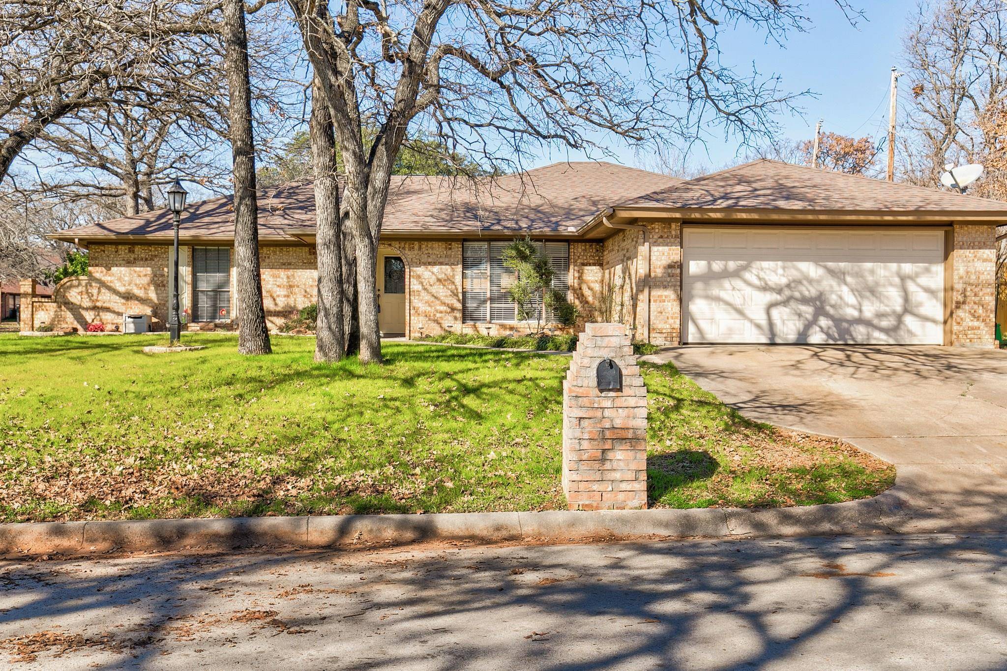 Azle, TX 76020,1001 Lake Ridge Drive