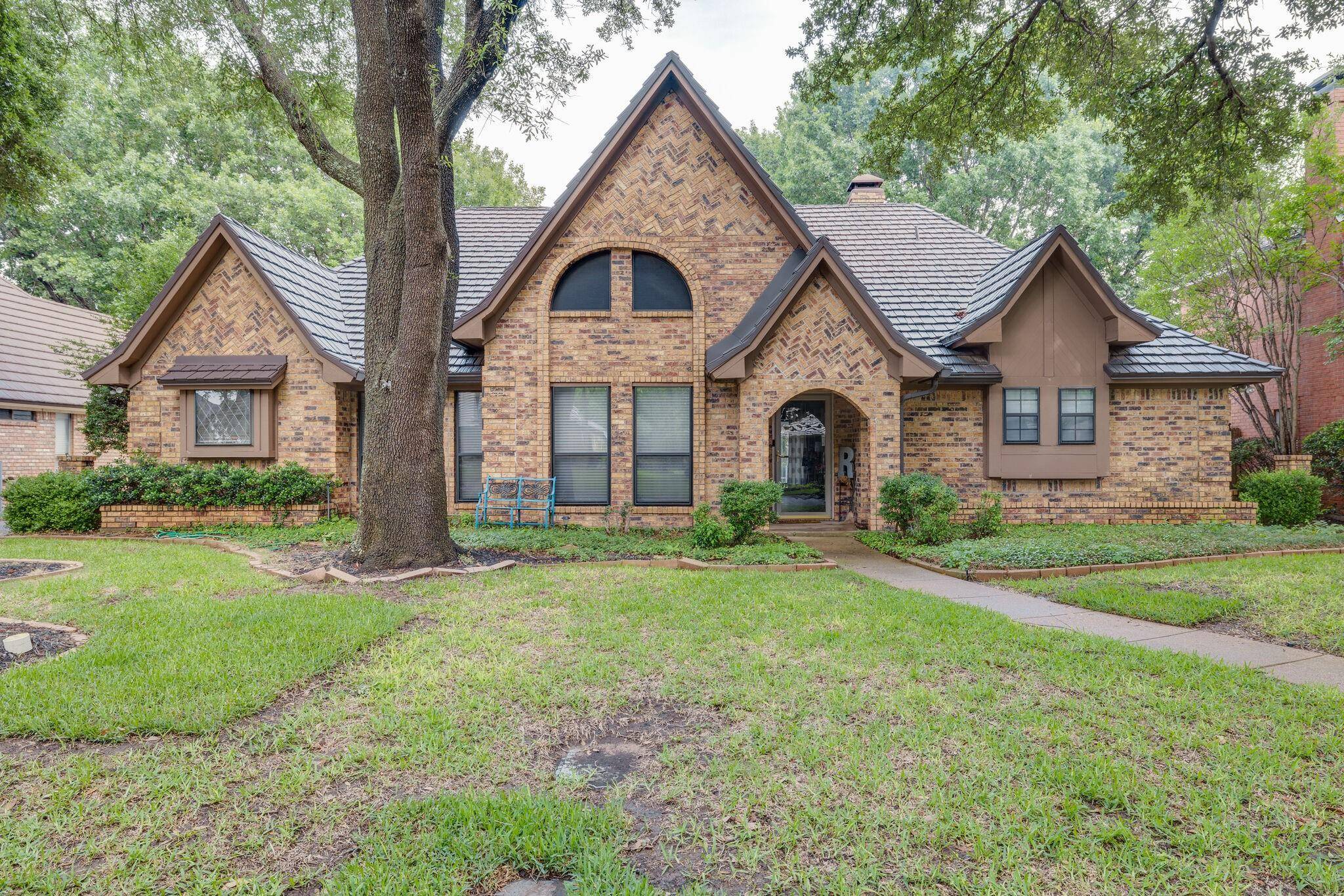 Mansfield, TX 76063,1120 Pebble Beach Drive