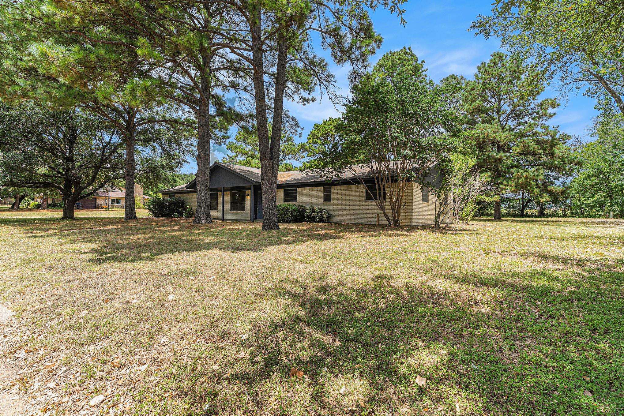 Keene, TX 76059,402 Greenbriar Avenue