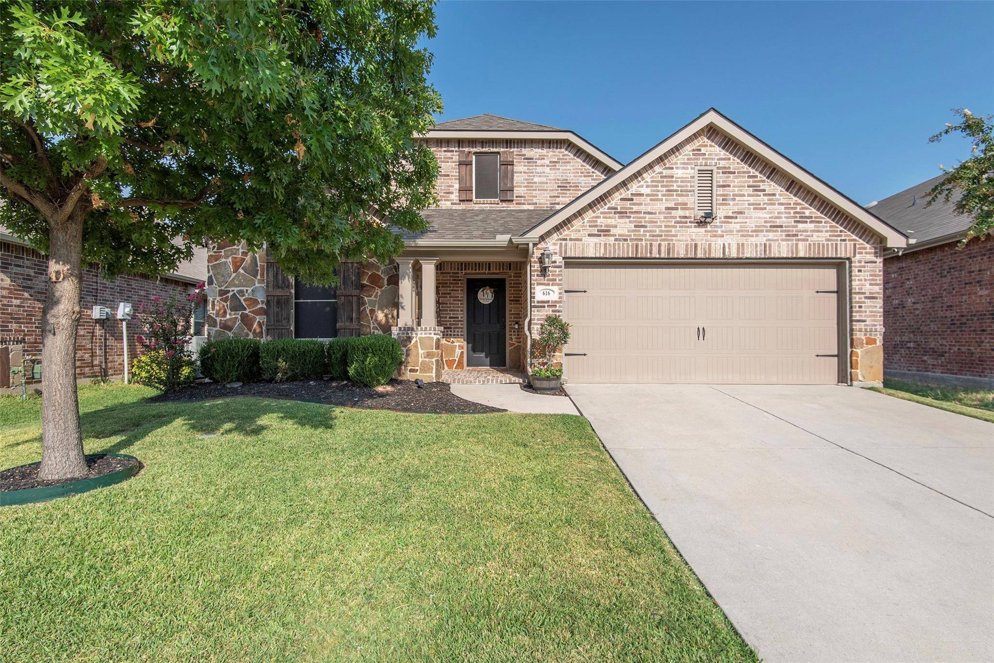 Little Elm, TX 75068,616 Hummingbird Drive