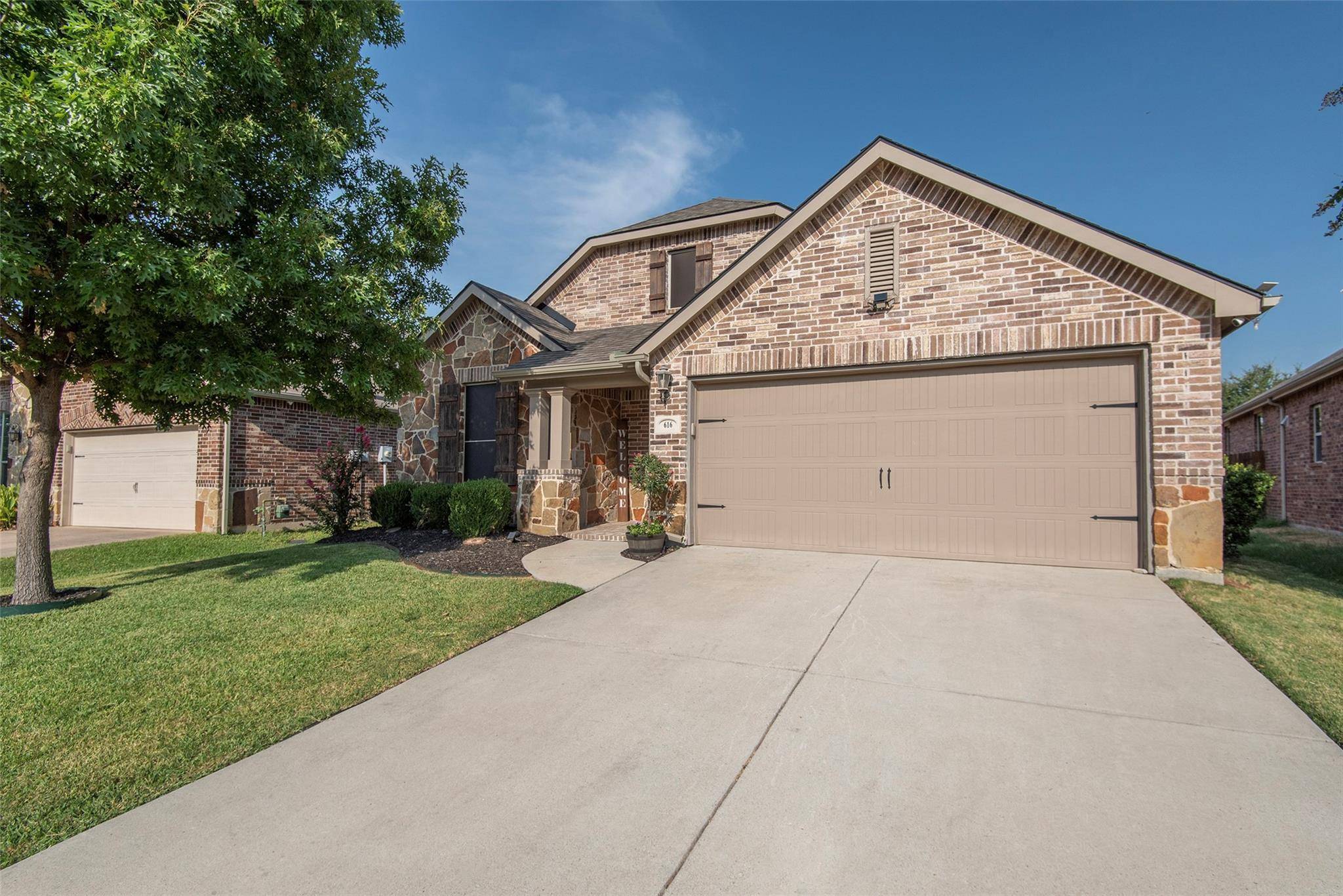 Little Elm, TX 75068,616 Hummingbird Drive