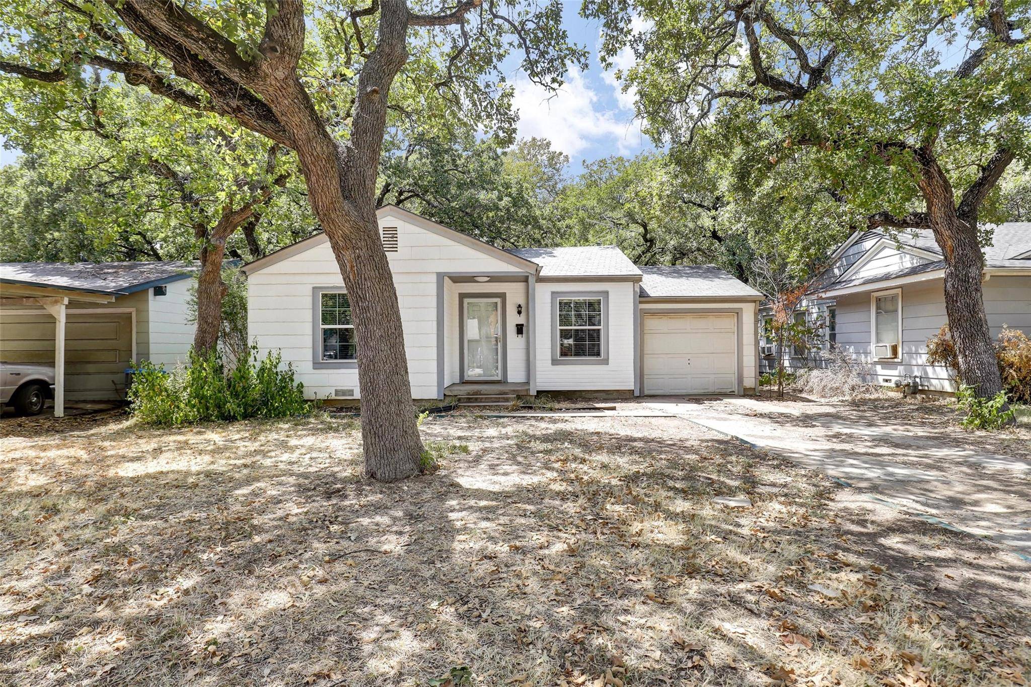 Fort Worth, TX 76112,2828 Mcgee Street