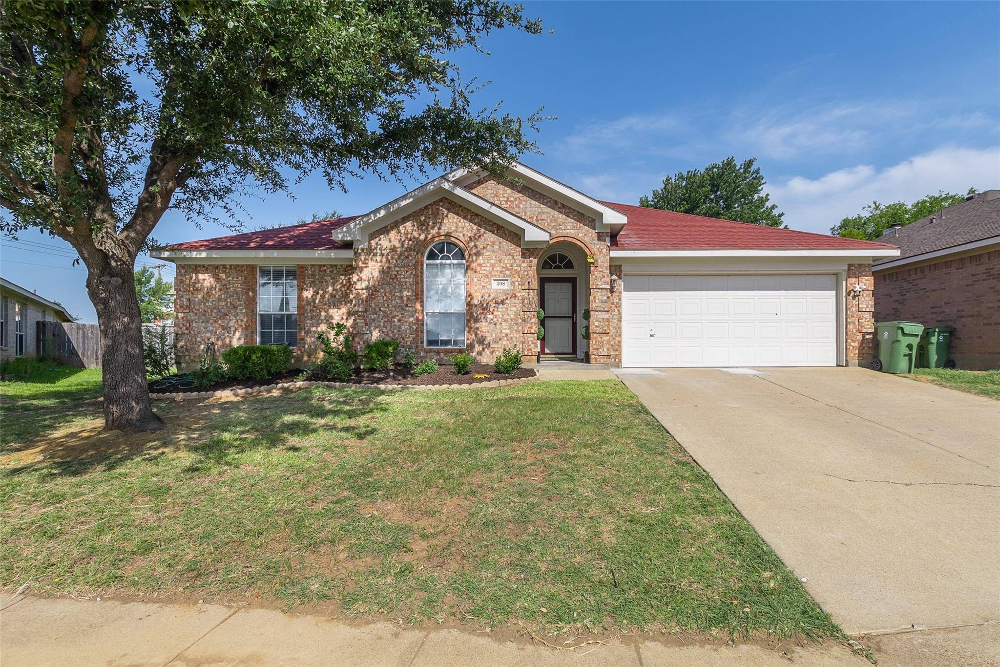 Arlington, TX 76002,308 Mcmurtry Drive