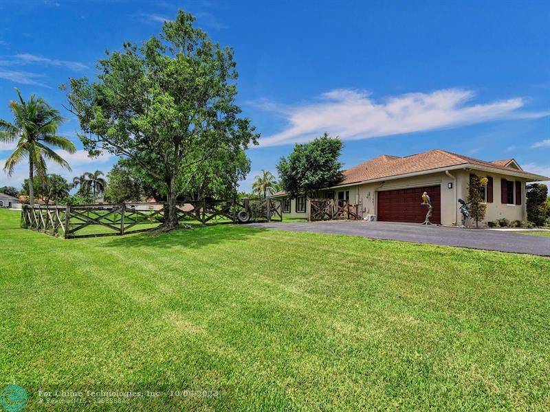 Fort Lauderdale, FL 33332,20524 SW 52nd Mnr