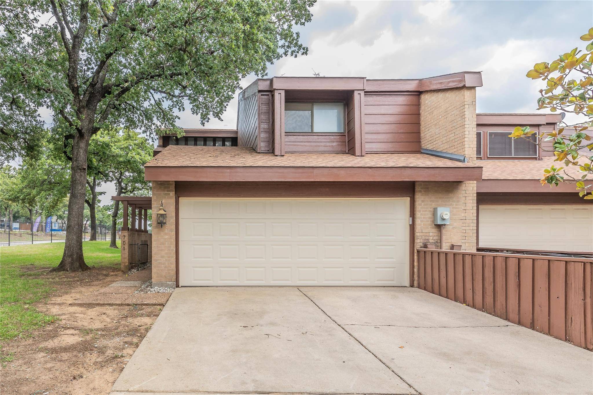 Fort Worth, TX 76112,701 Oakwood Trail