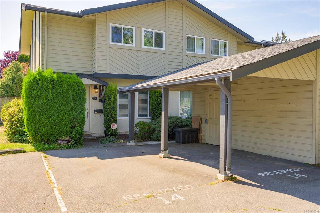 Saanich, BC V8N 1A6,1741 McKenzie Ave #14