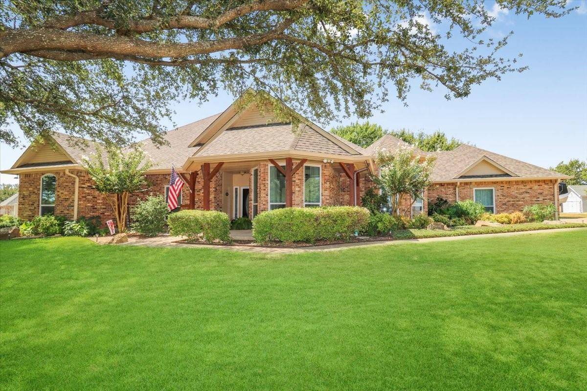 Red Oak, TX 75154,445 Country Ridge Lane