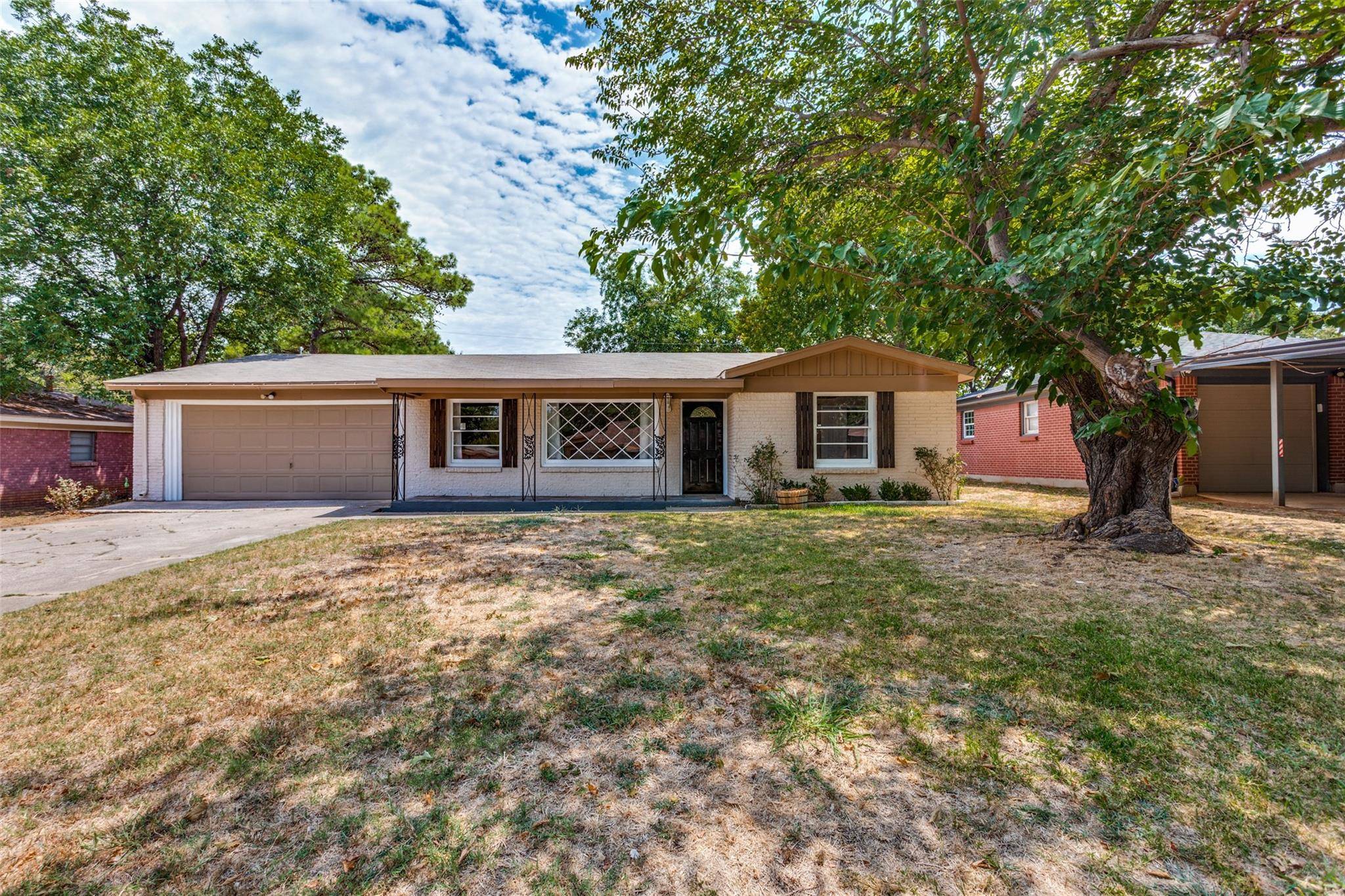 Lake Worth, TX 76135,4000 Tejas Trail