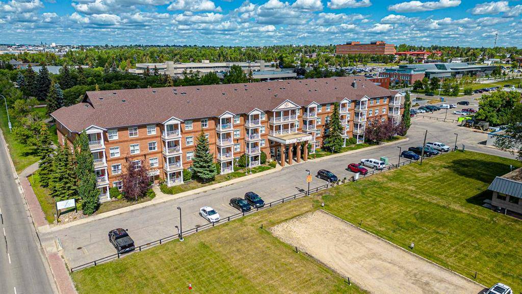 Grande Prairie, AB T8V0X8,9914 101 AVE #213