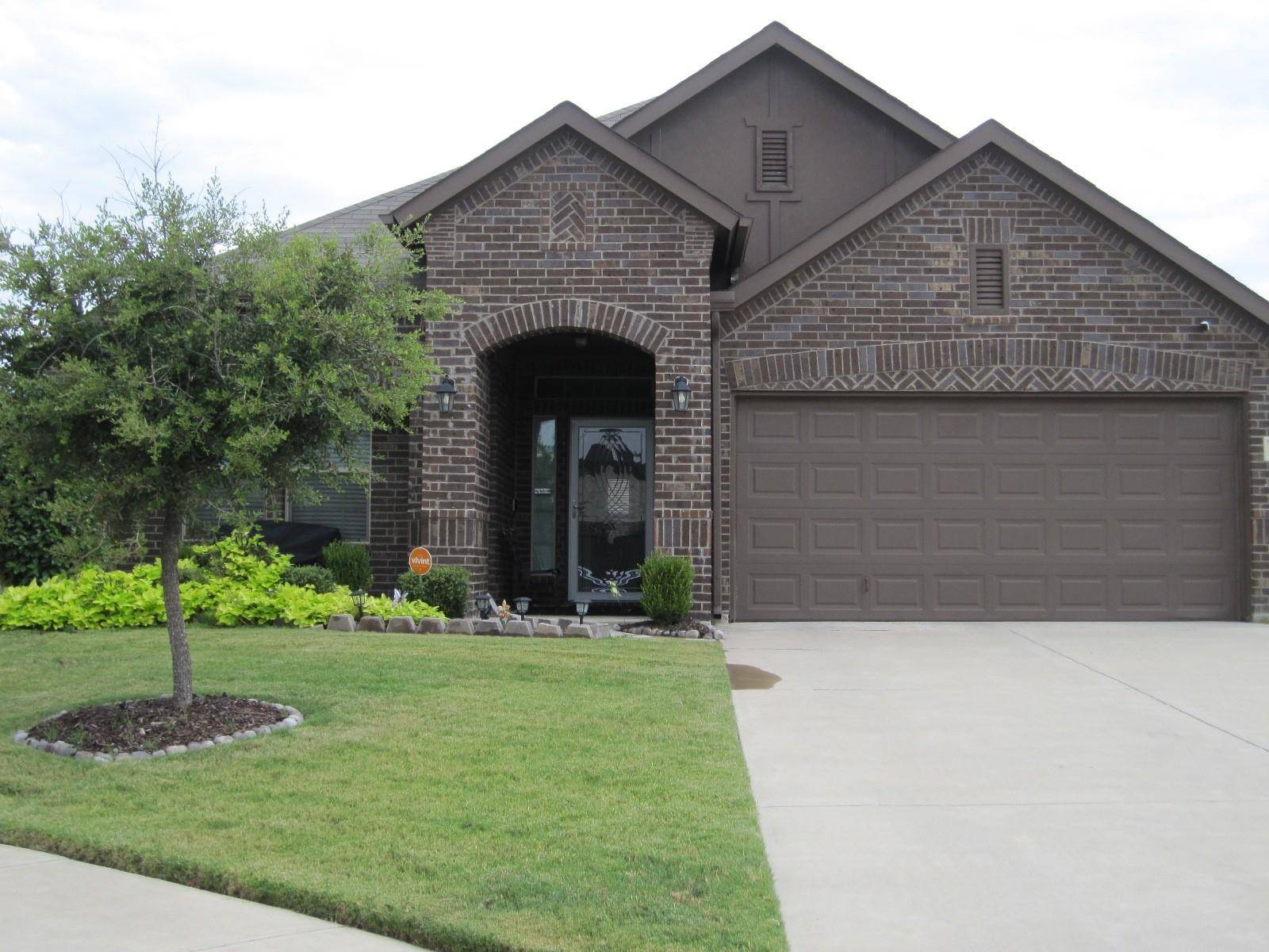 Fort Worth, TX 76134,2124 Blakely Court