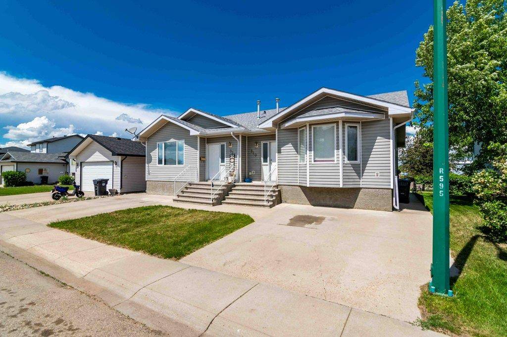 Redcliff, AB T0J 2P0,920 & 922 Kipling CRES SW