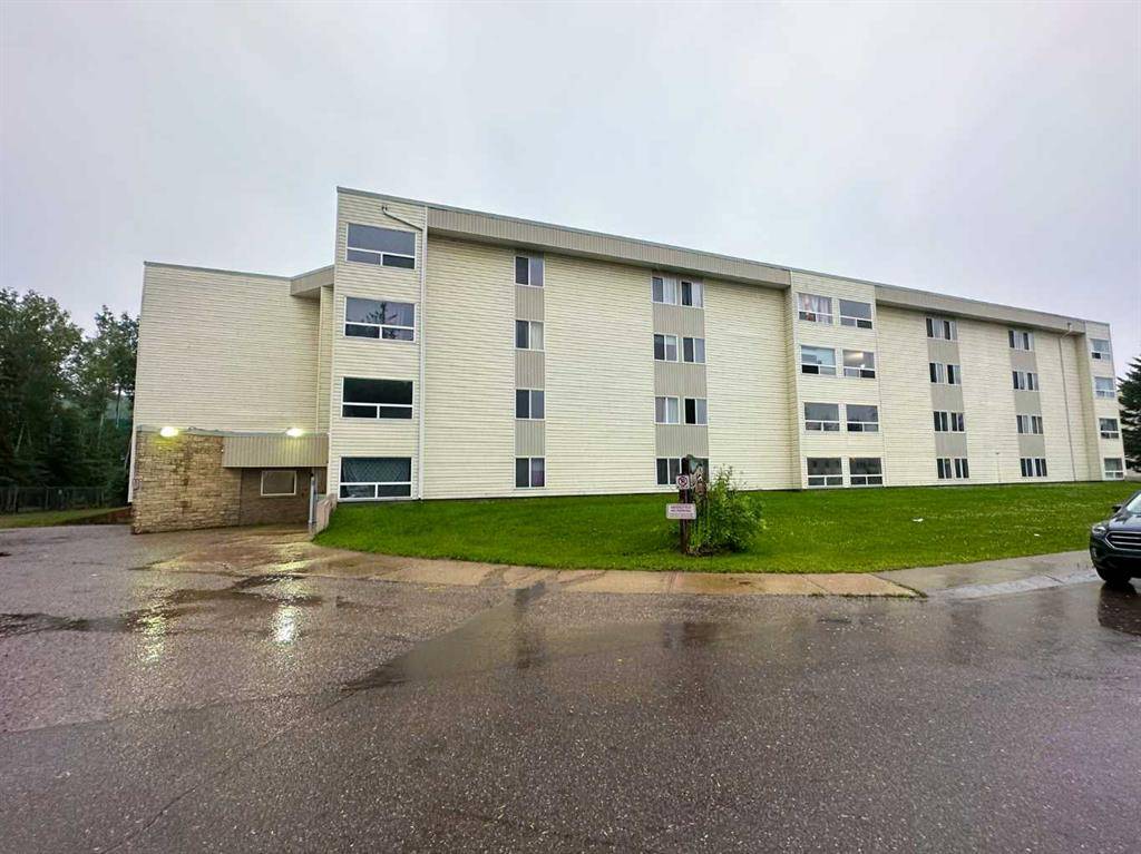 Fort Mcmurray, AB T9H 1R3,111 Charles AVE #219