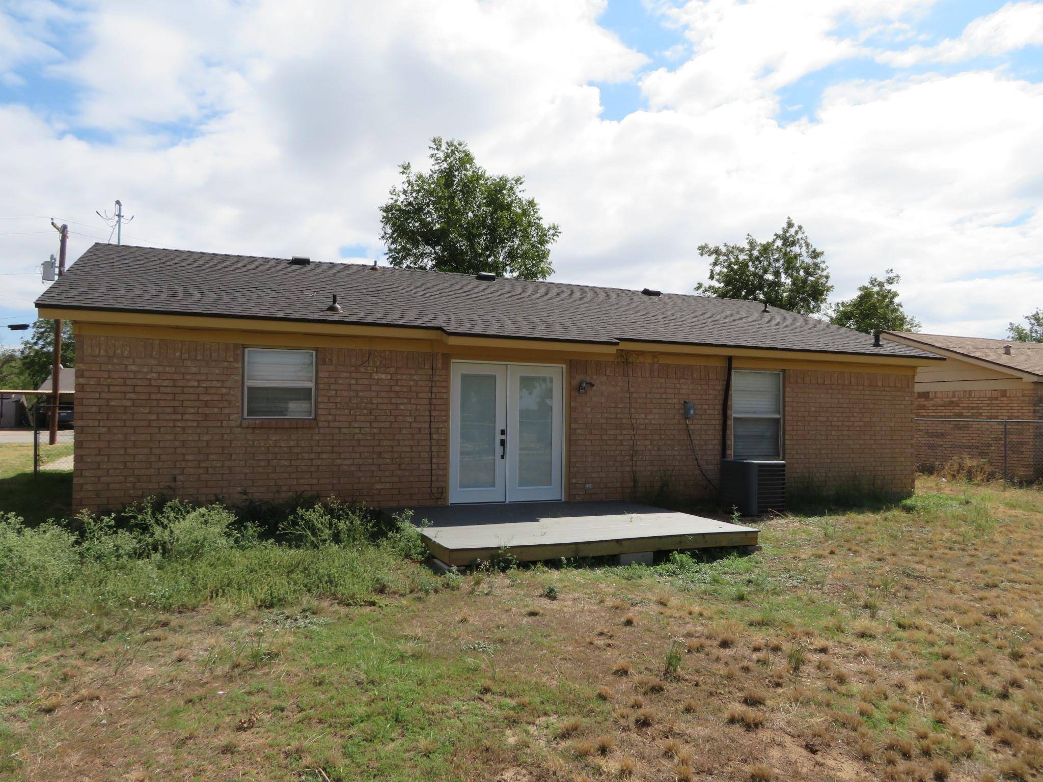 Coleman, TX 76834,2306 Clow Street