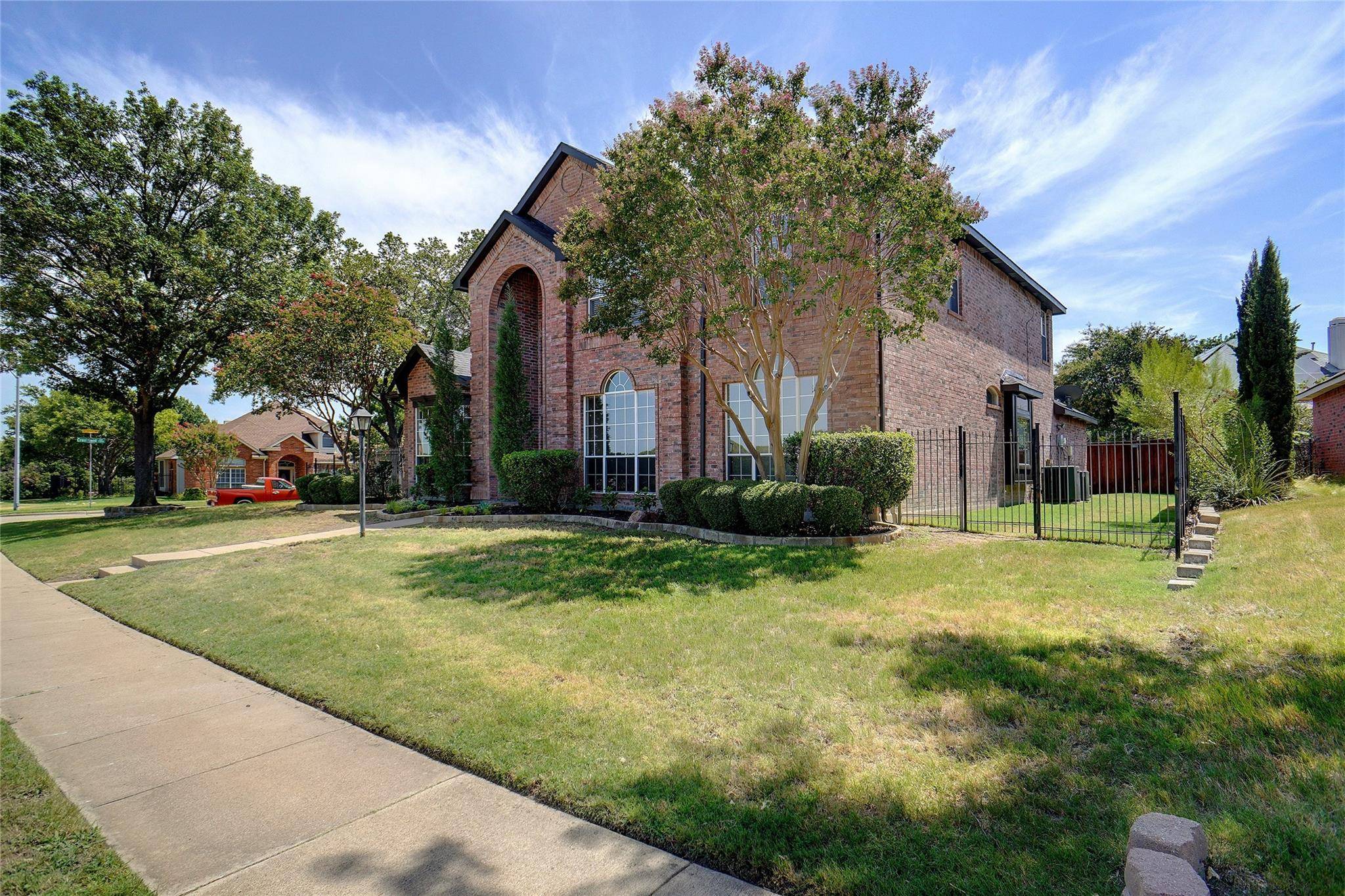 Plano, TX 75025,1300 Greenfield Drive