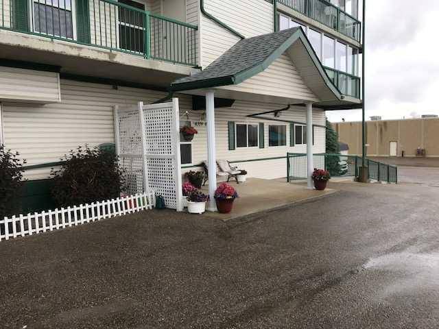 Innisfail, AB T4G 1Y4,4319 49 ST #201