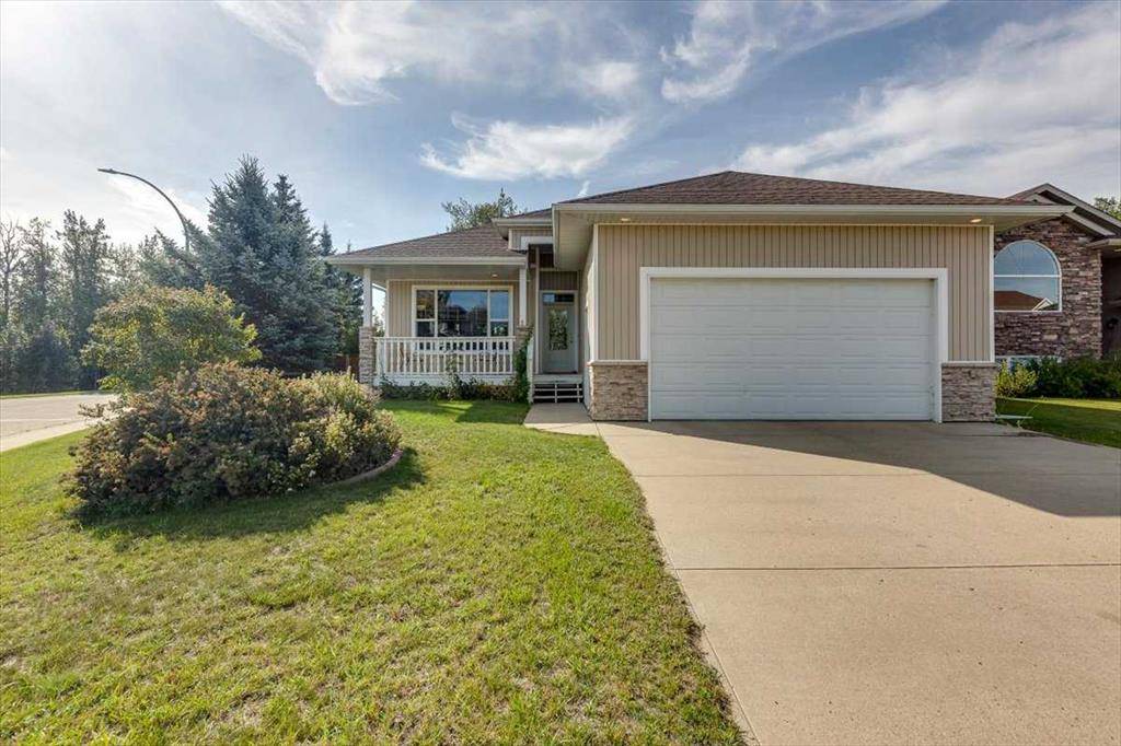 Lacombe, AB T4L 2L3,1 Spruce Close