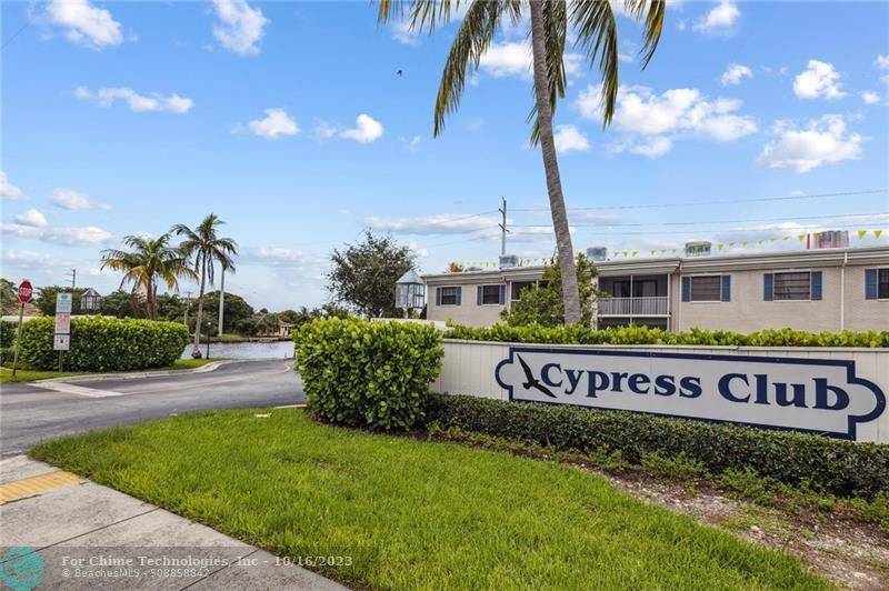 Pompano Beach, FL 33060,130 E Cypress Club Dr  #316