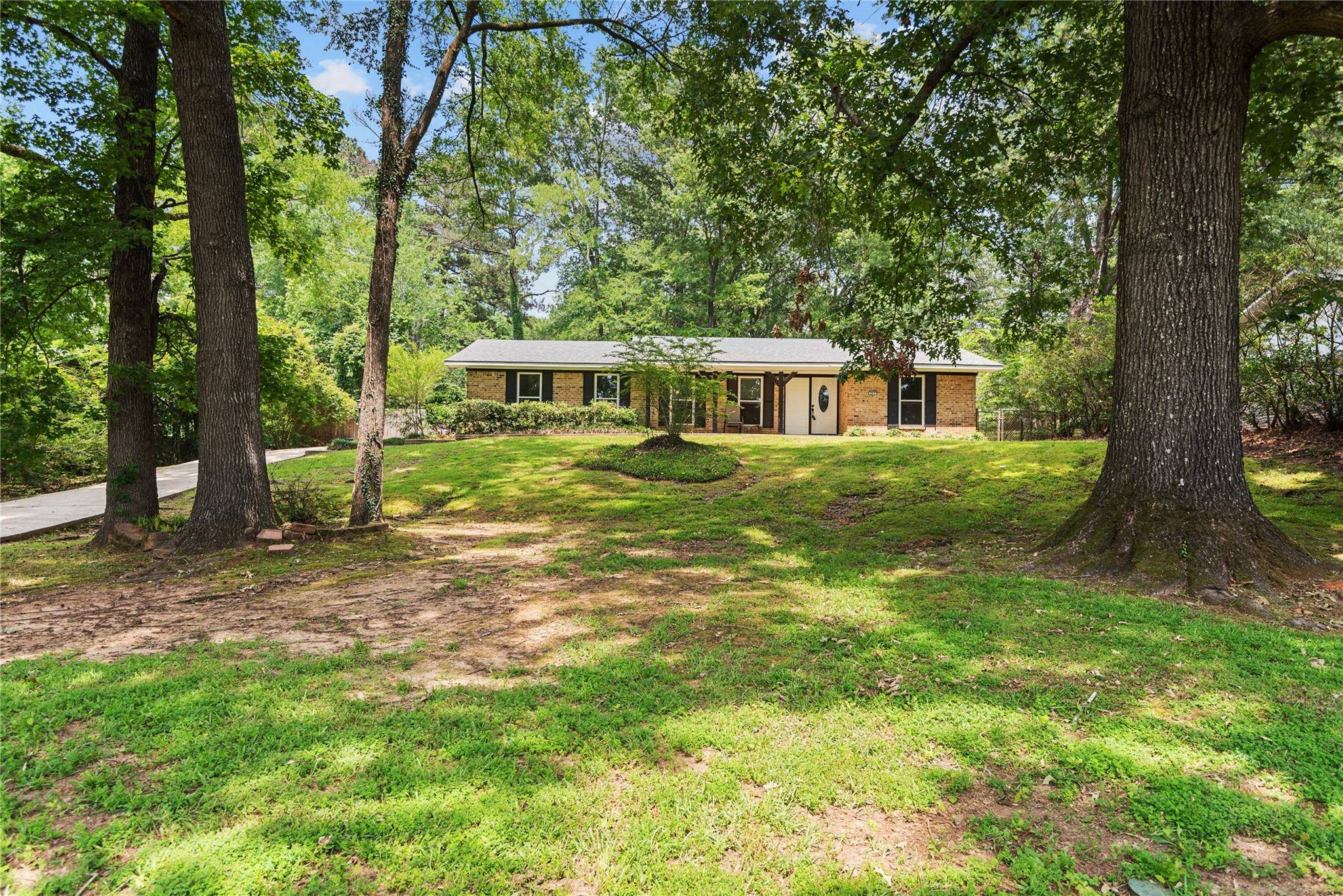 Haughton, LA 71037,207 Whispering Pine Drive