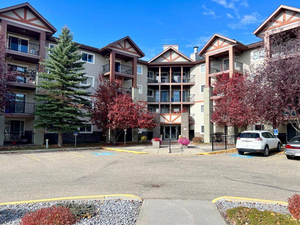 Red Deer, AB T4R3H3,12 Ironside ST #1421