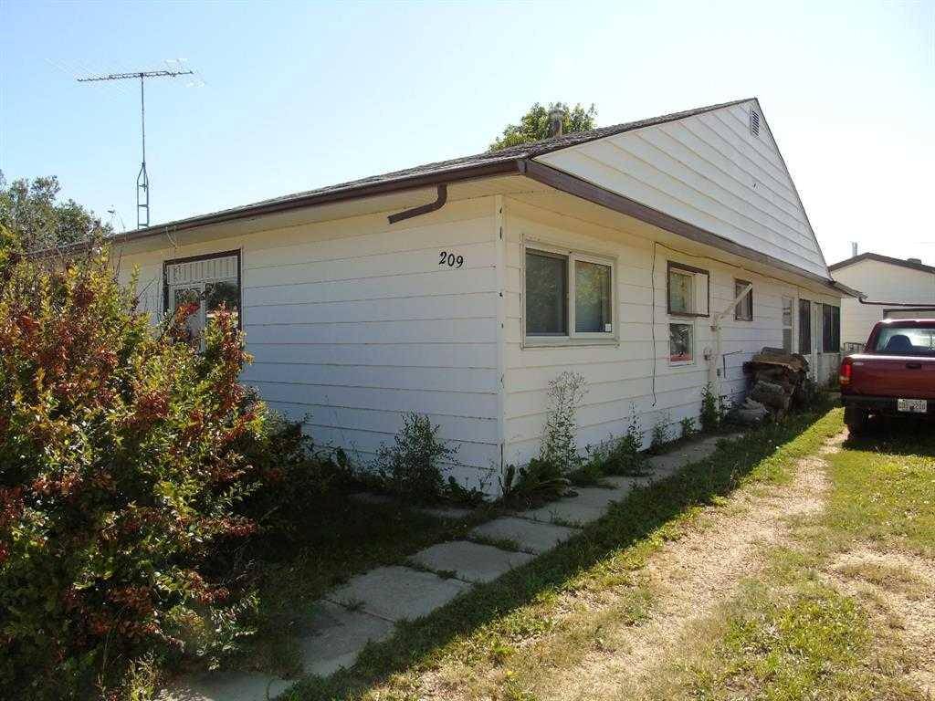 Delia, AB T0J 0W0,209 2 AVE W