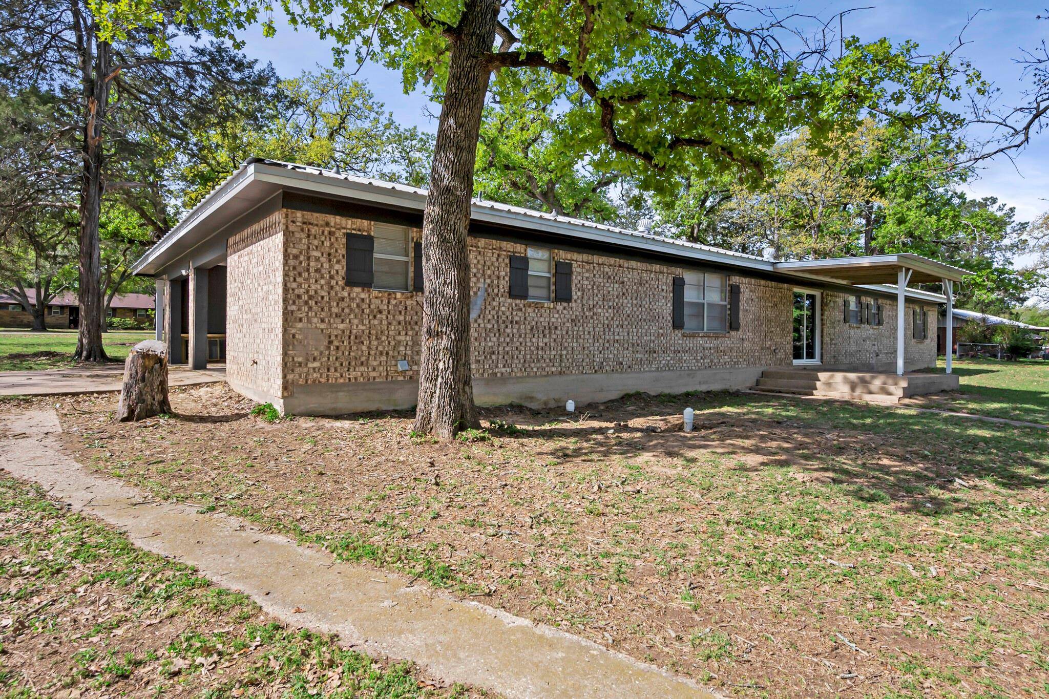 Fairfield, TX 75840,117 Mary Grace Street