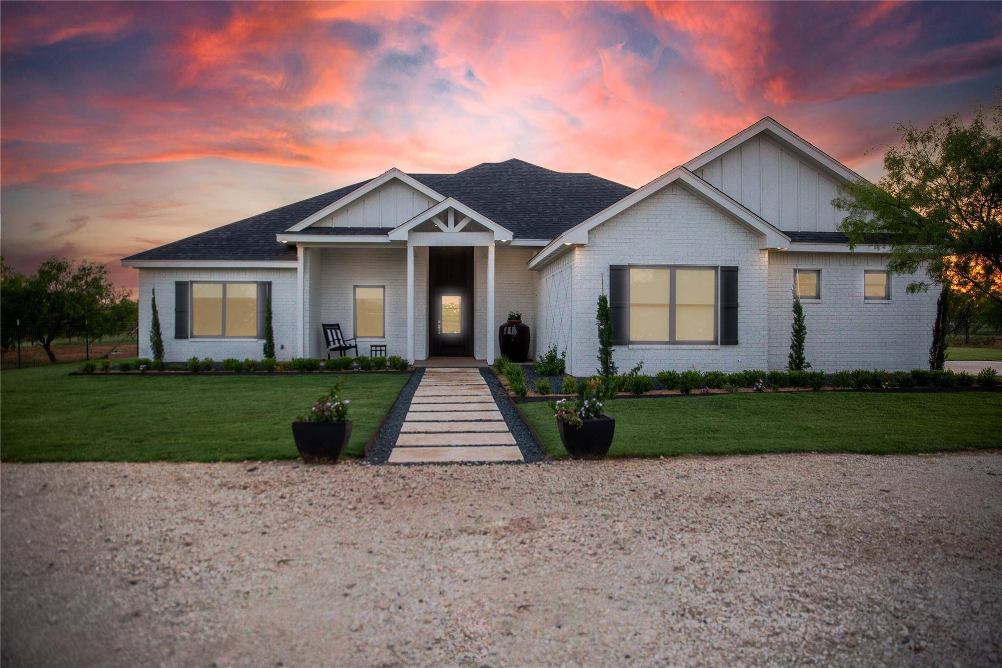 Lawn, TX 79530,136 Mistletoe Ridge