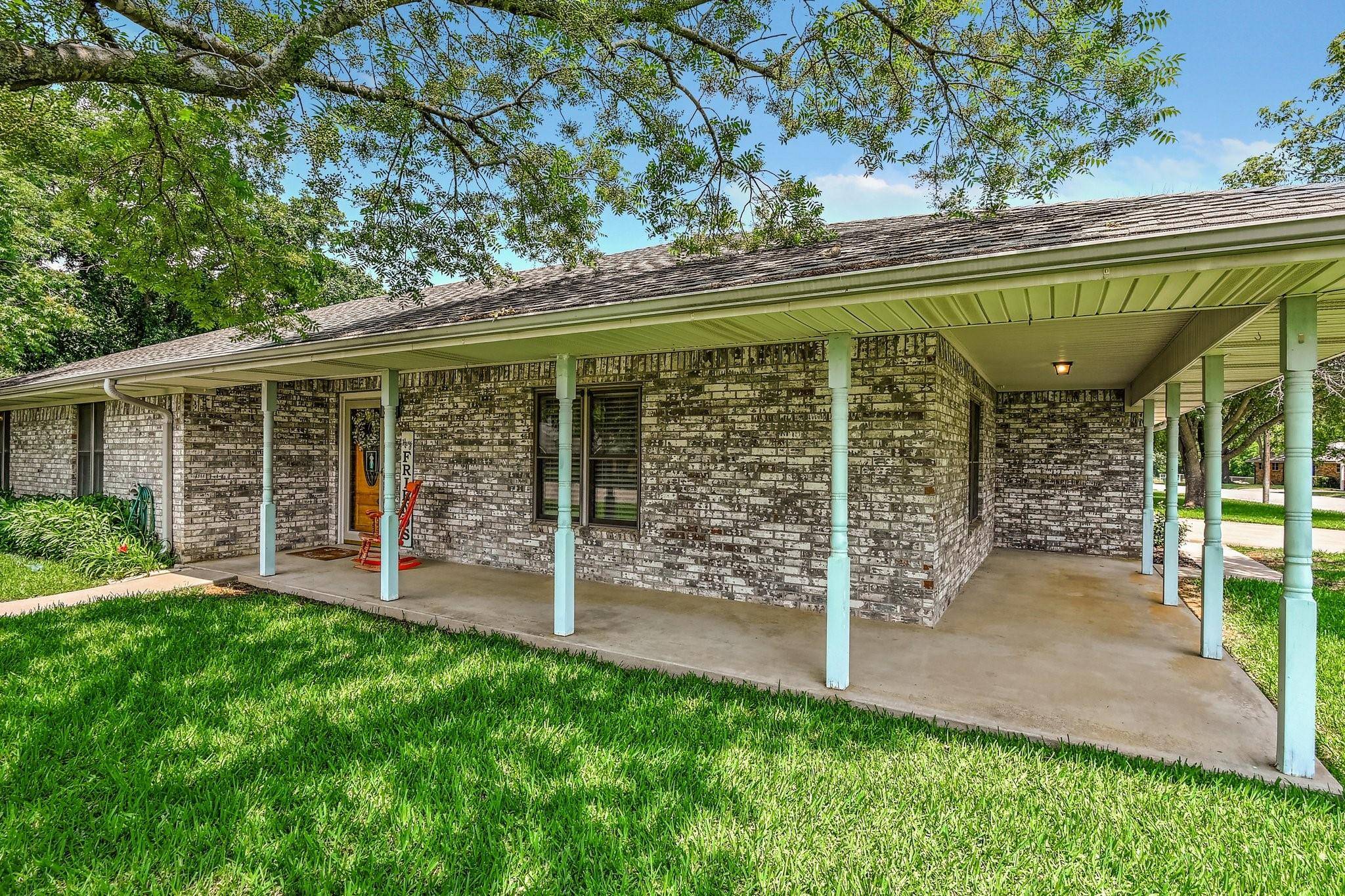 Muenster, TX 76252,627 E Eddy Street