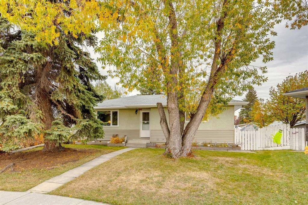 Calgary, AB T2A 1Y5,1008 Riddell PL SE