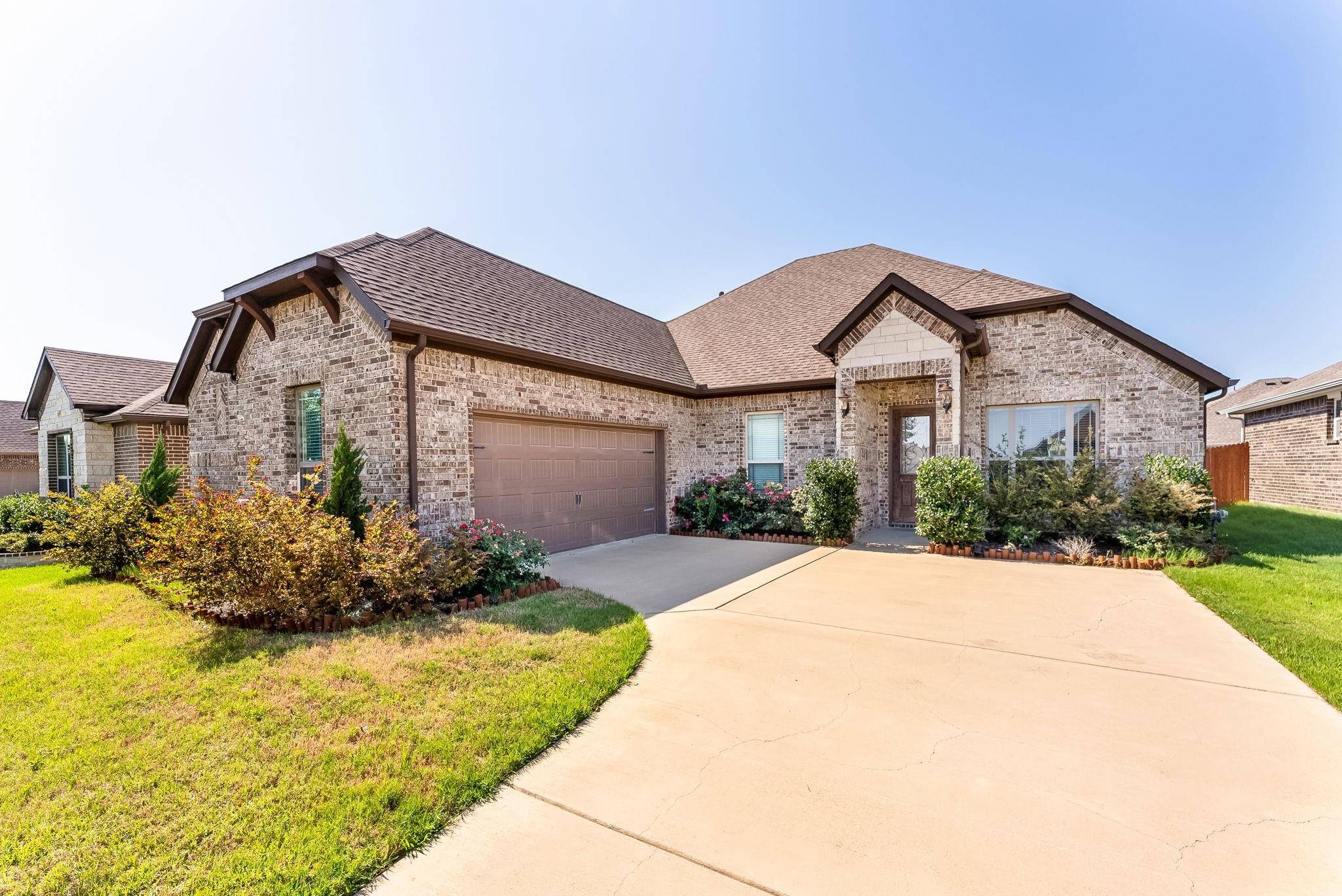 Red Oak, TX 75154,213 Douglas #N