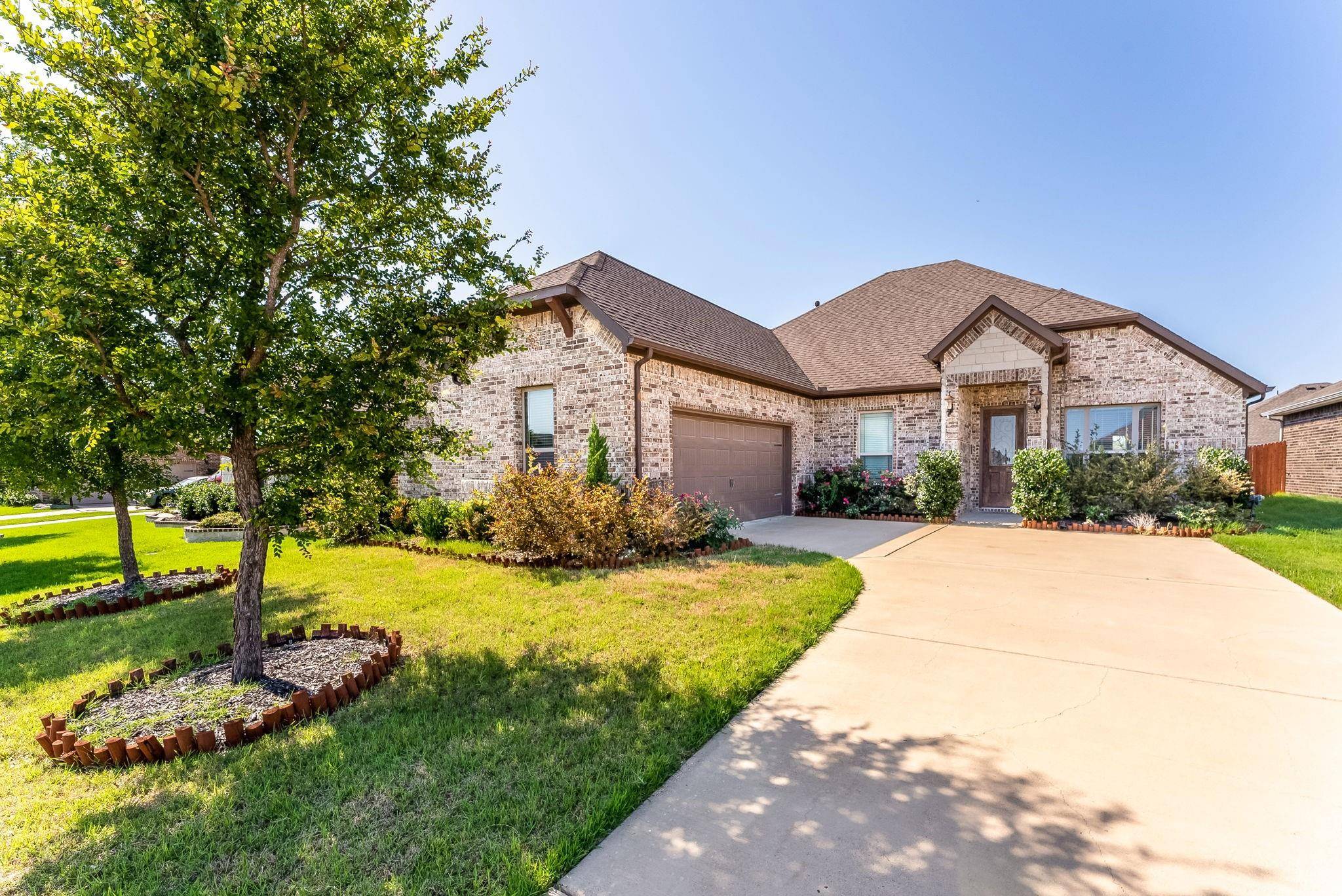 Red Oak, TX 75154,213 Douglas #N