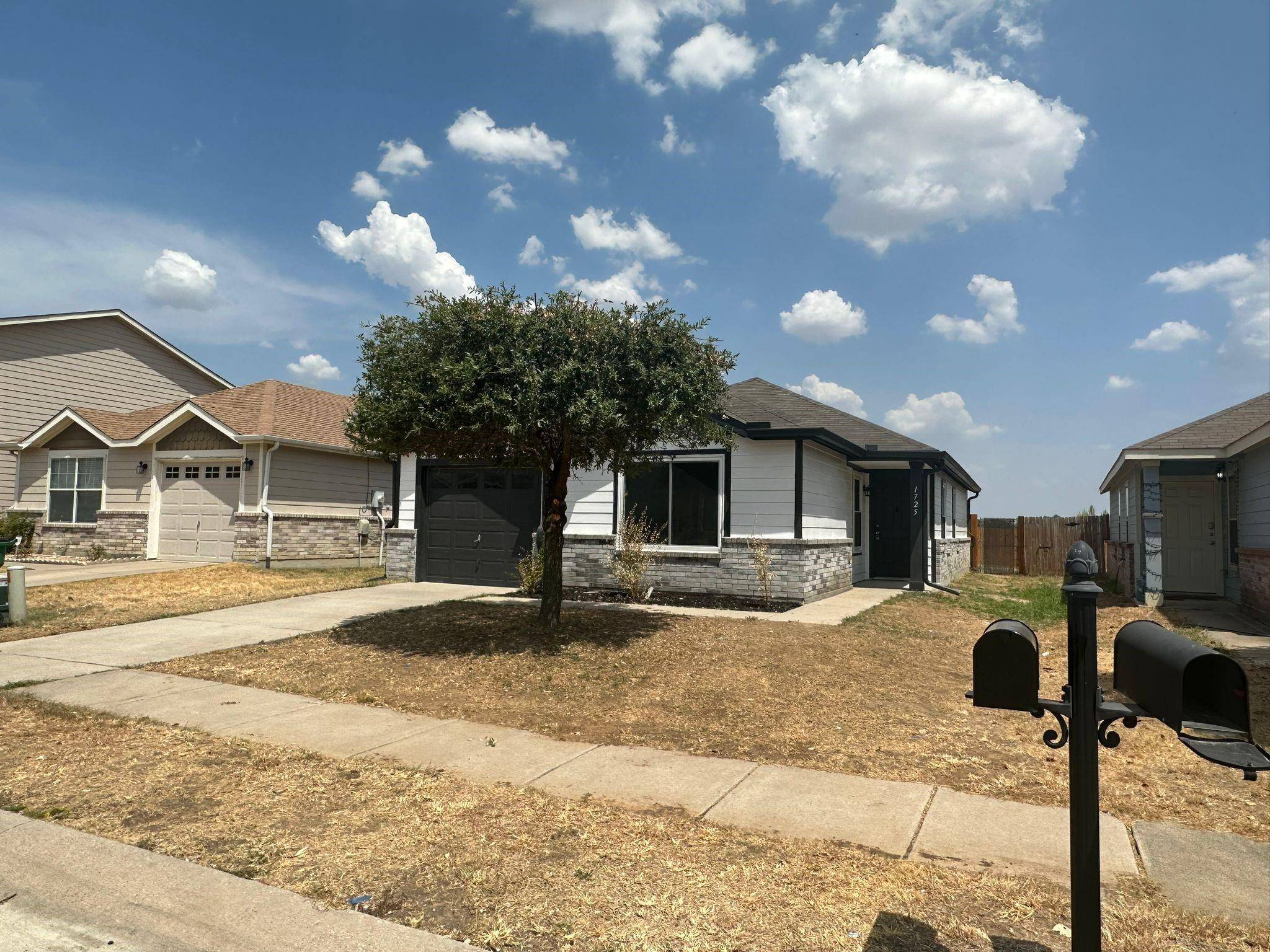 Burleson, TX 76028,1725 Vineridge Lane