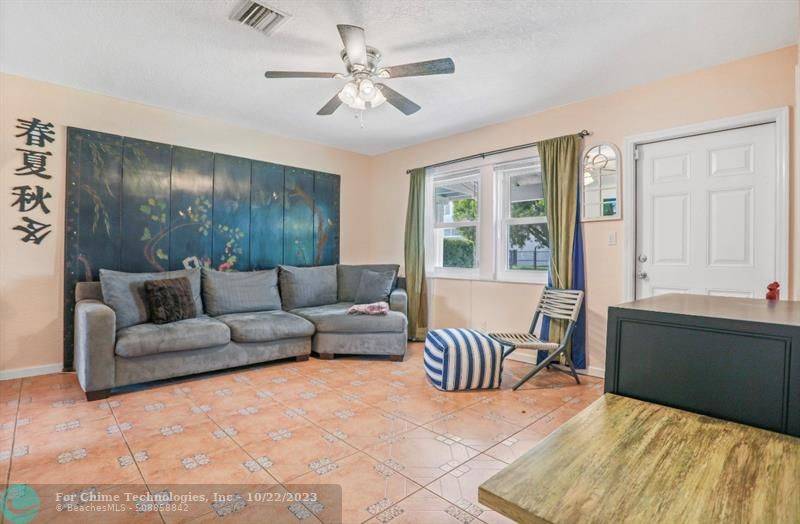 Fort Lauderdale, FL 33305,528 NE 16th Ct