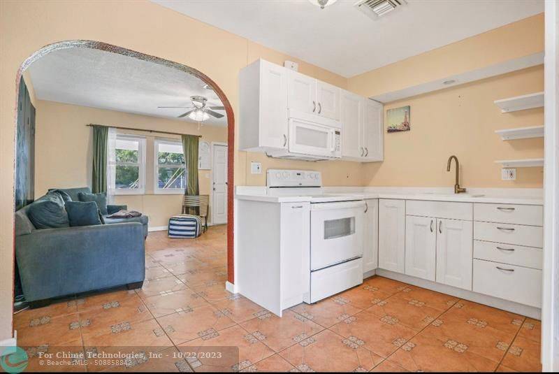 Fort Lauderdale, FL 33305,528 NE 16th Ct